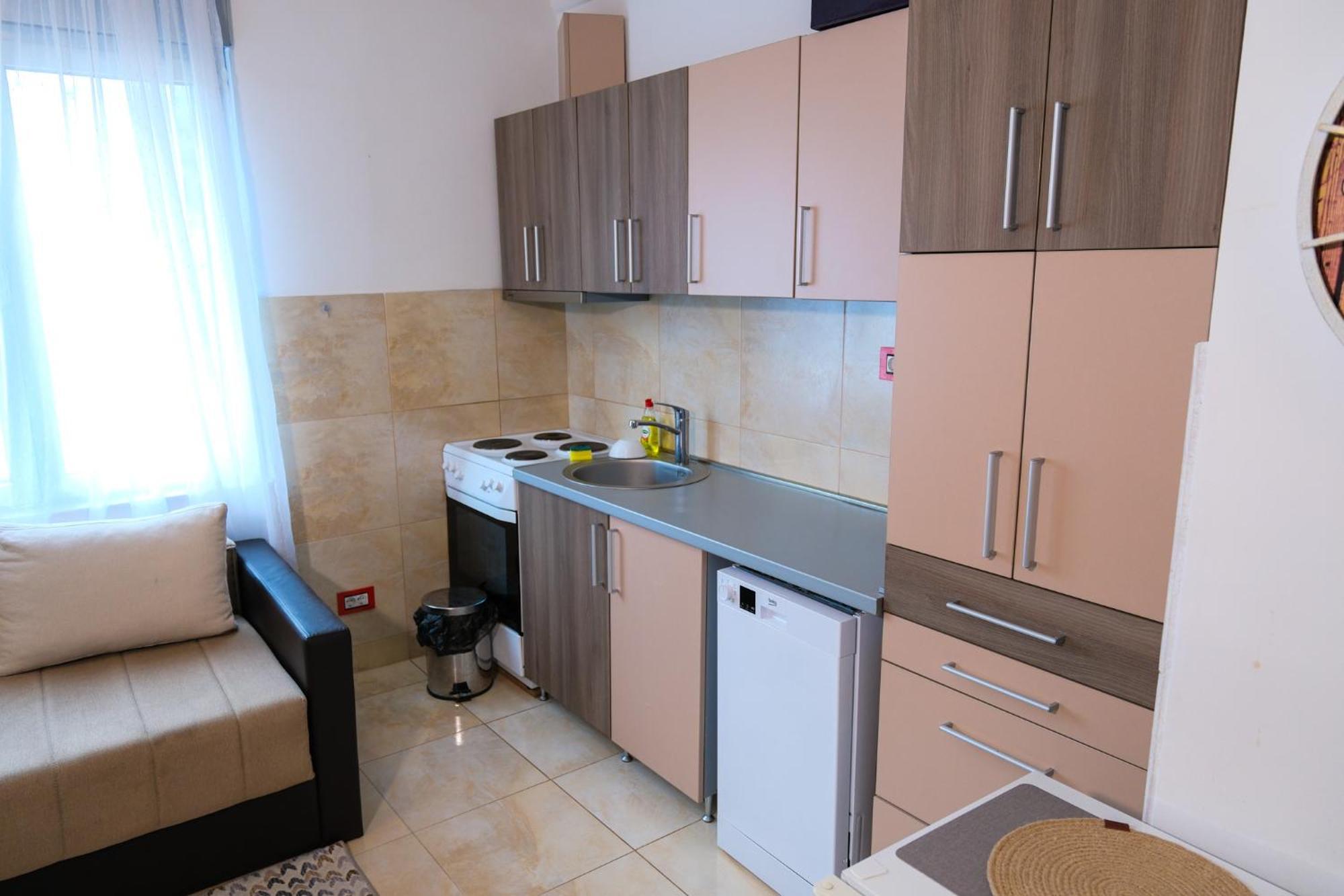 Qumi Apartments ティヴァト エクステリア 写真