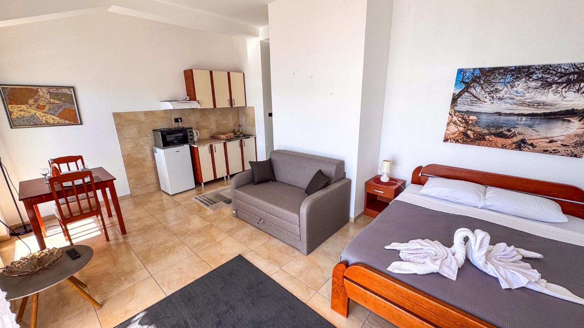 Qumi Apartments ティヴァト エクステリア 写真