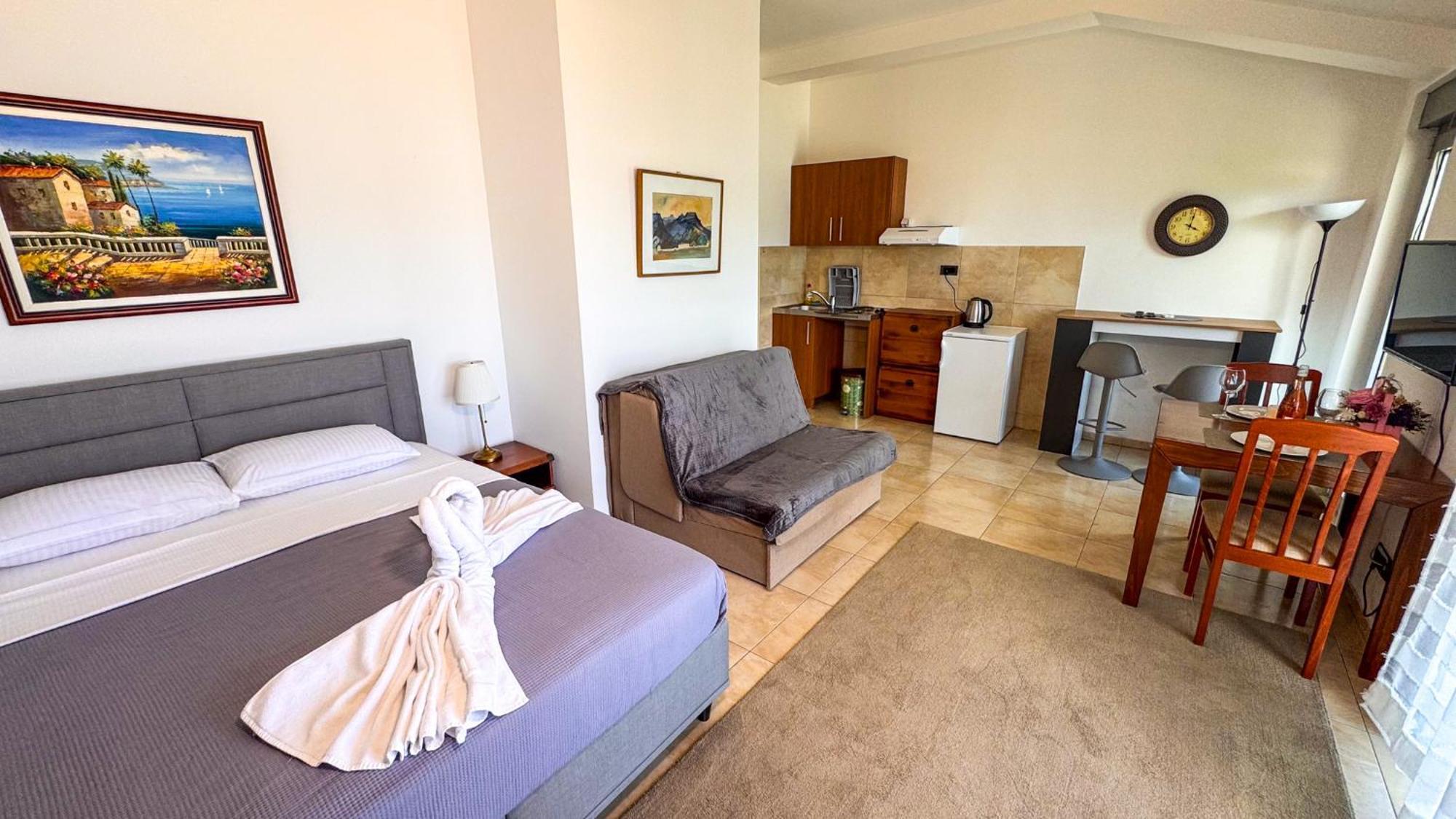 Qumi Apartments ティヴァト エクステリア 写真