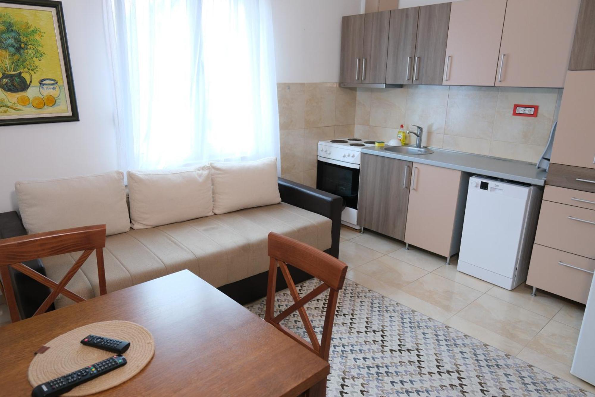 Qumi Apartments ティヴァト エクステリア 写真